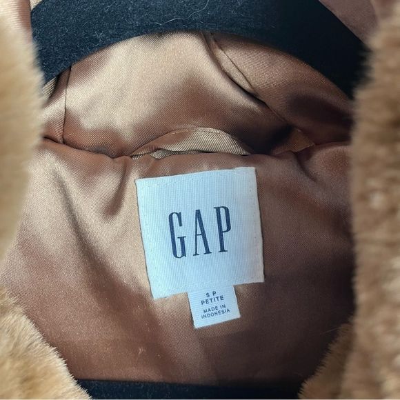 GAP Faux Fur Jacket - Brown - Picture 2 of 5